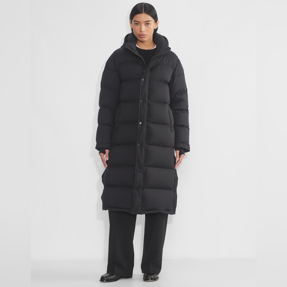 Aritzia Superpuff Long Black Coat in Matte Black